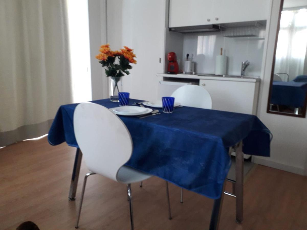 Apartamento Turistico Jardines De Asura Мадрид Екстериор снимка