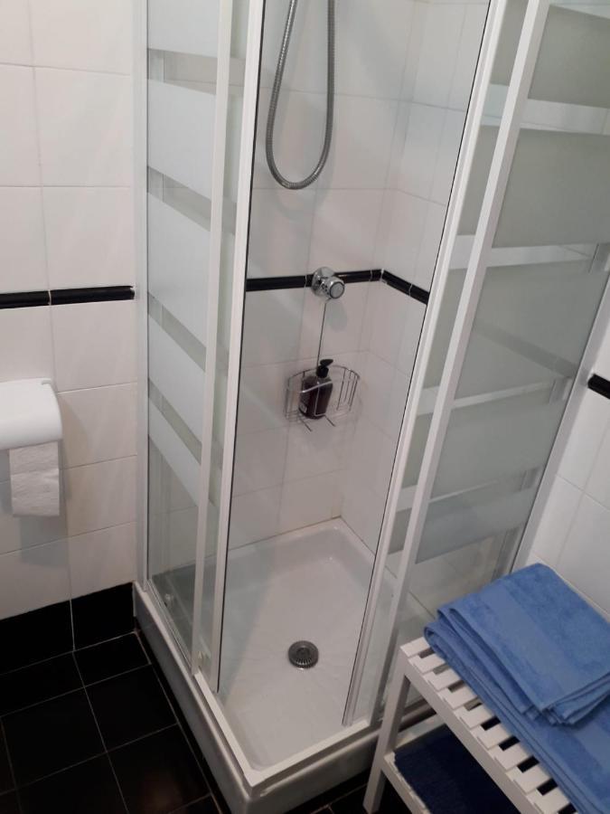 Apartamento Turistico Jardines De Asura Мадрид Екстериор снимка
